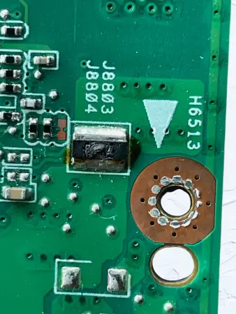 Asus K52F – laptop nie uruchamia się, brak obrazu, świeci